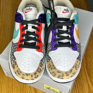 Nike White and Red Sneakers Athletic Style